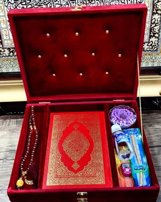 Подарочные наборы с надписью наверху