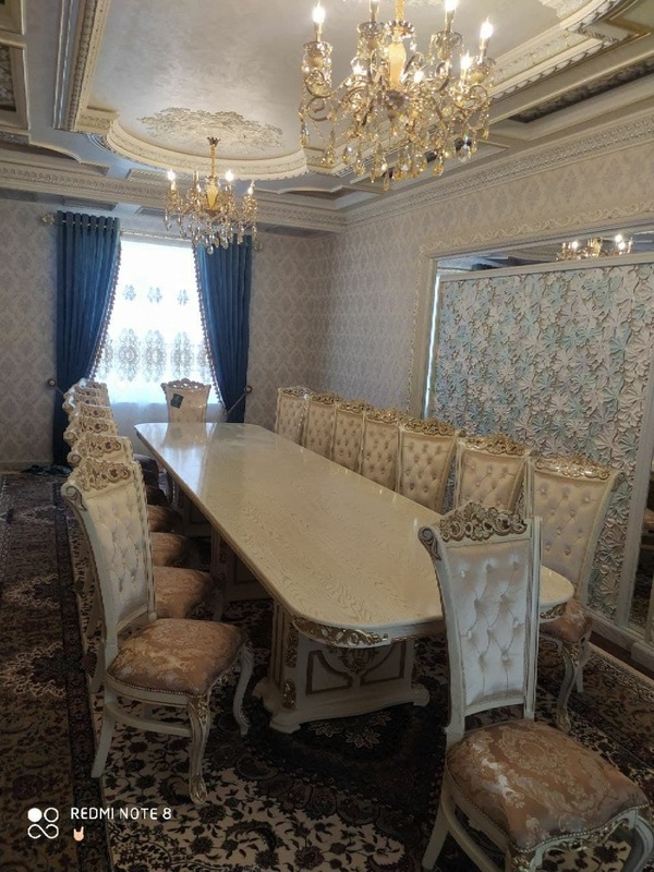 № 24 stol va stullar to'plami