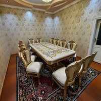 № 35 stol va stullar to'plami