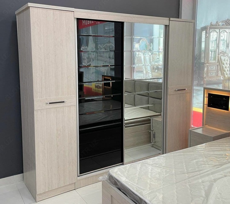 Шкаф модель № 6