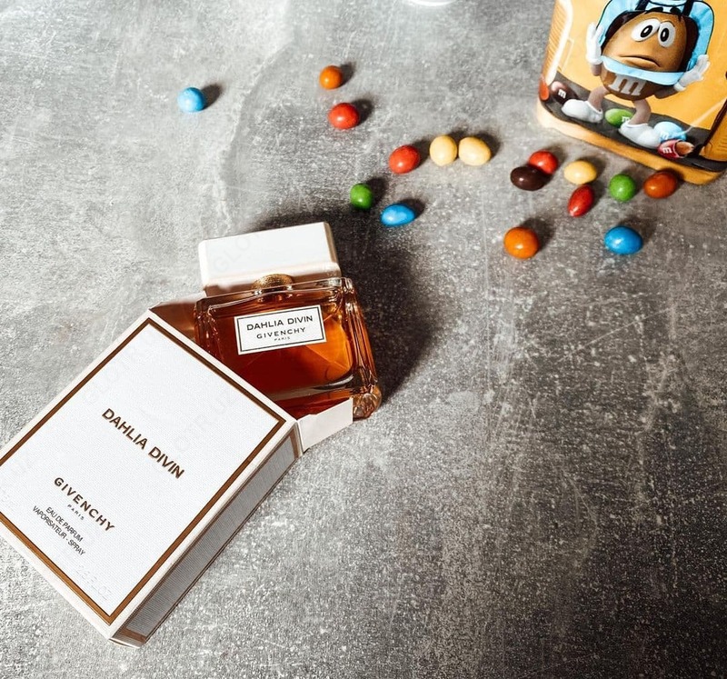 Духи Dahlia Divin Givenchy Только в розницу