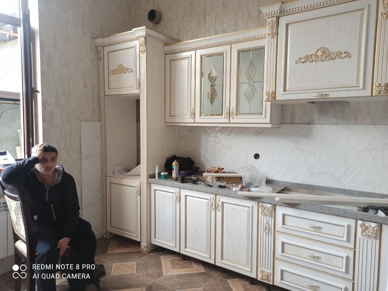 045 raqamiga buyurtma bo'yicha oshxona mebellari