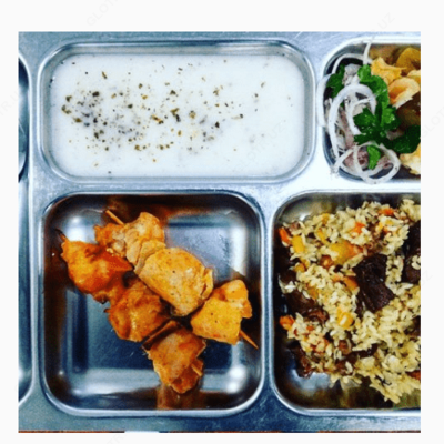 Поставка готовых блюд для мероприятий на открытом воздухе на заказ