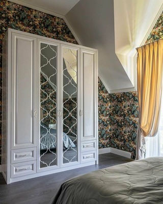 Шкаф 04 - Цена по запросу