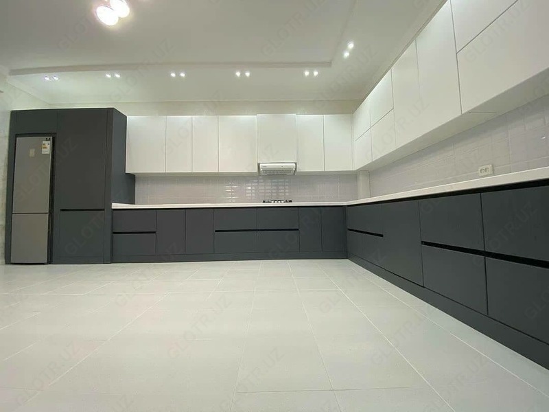 Кухонный гарнитур 015 - Continent.uz