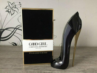 Ayollar parfyumeriyasi CAROLINA HERRERA Yaxshi qiz