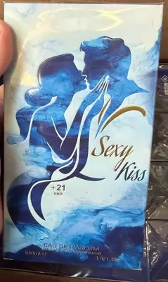 Парфюмированная вода для женщин с феромонами "Sexy Kiss+21" Eau De Parfum