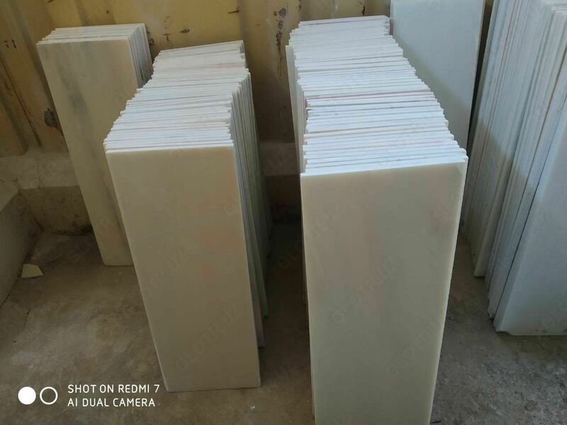 Rozaviy mramor 977962027 - 50 so'm