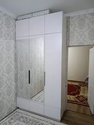 957 058.4 so'm / kv.m Ofis yoki uy uchun buyurtma shkafi