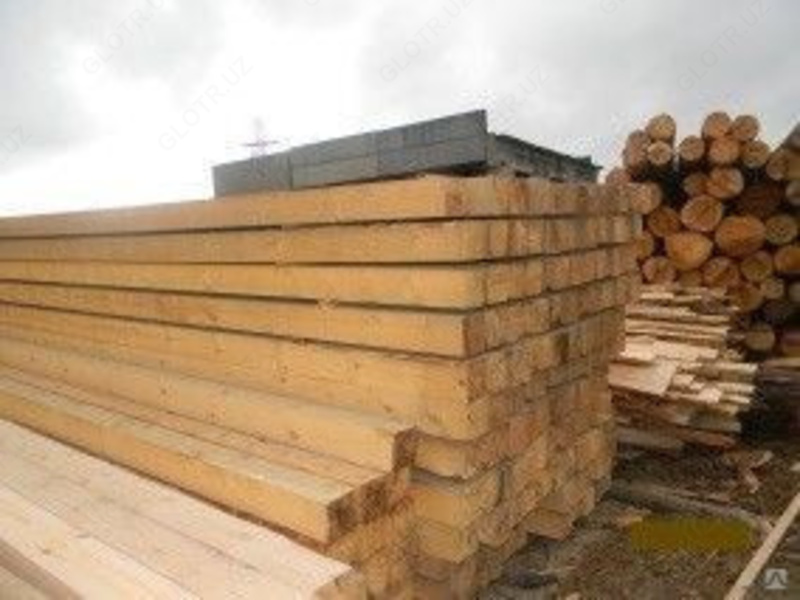 Брус обрезной  лиственница  естественной влажности  150*150 200 200*200