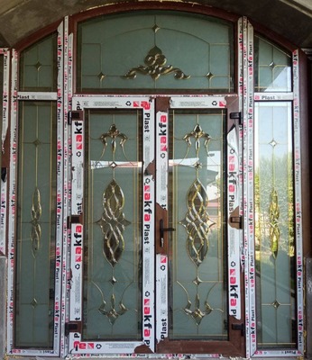 Badiiy vitray san'ati. 09 - 107 669.1 so'm / kv.mdan