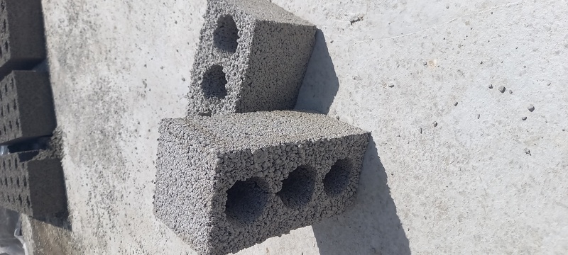 Шлакоблок - по запросу