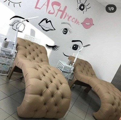 Кресло для косметологического кабинета мягкое коричневое