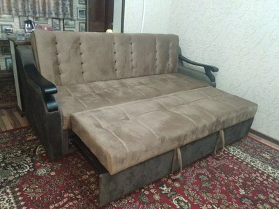 16 -sonli yashash xonasi uchun yumshoq mebellar to'plami