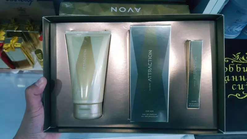  Женский набор Avon Atraction - 