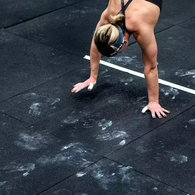 ООО "Rubber Max" - Резиновые плиты "Rubber Max Sport" для фитнес клубов и зон кроссфита (490 х 490 х 30 мм)