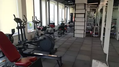 Sport zali uchun Rubber Max Sport kauchuk plitalari (490 x 490 x 15 mm) - OOO "Rubber Max"