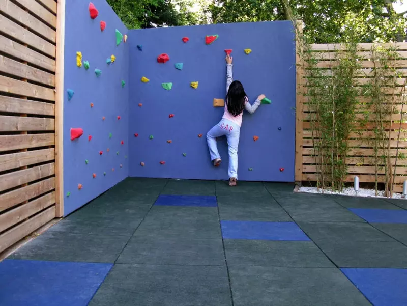 OOO "Rubber Max" - O'yin maydonchasi uchun ko'p rangli kauchuk plastinka "Rubber Max Sport" (490 x 490 x 30 mm)