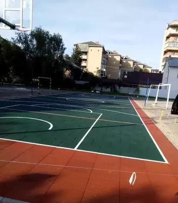 Voleybol va basketbol maydonchalari uchun kauchuk plastinka "Rubber Max Sport" (490 x 490 x 25 mm) - OOO "Rubber Max"