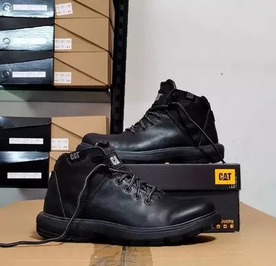 Мужские ботинки Caterpillar Men’s Founder Куртки Аляска и пуховики в Ташкенте