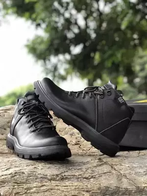 Мужские кожаные ботинки CAT Founder Boston