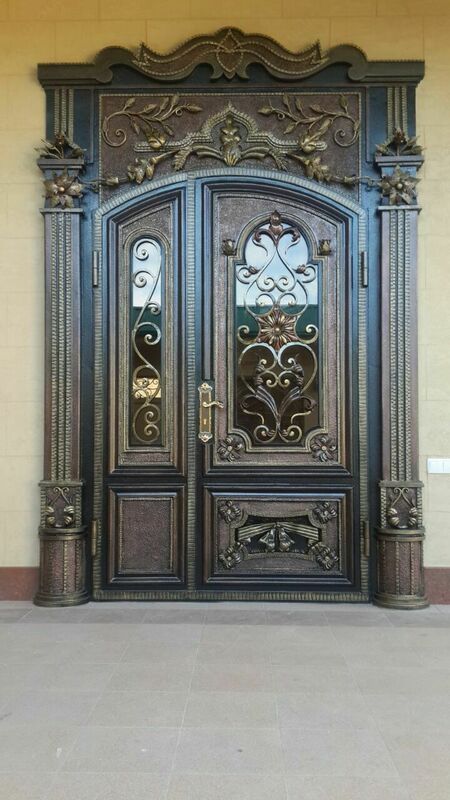 Кованая дверь для помещений - по запросу