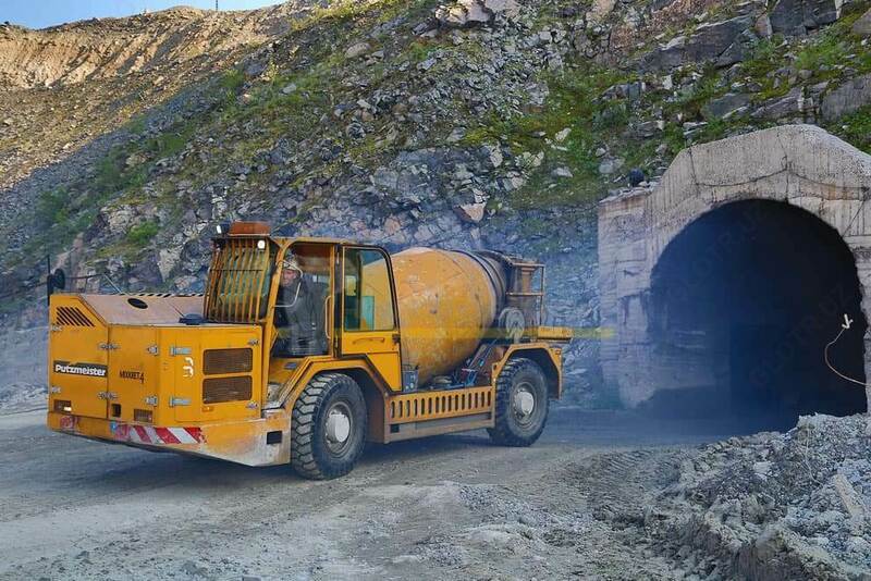 Автобетоносмеситель PUTZMEISTER MIXKRET 4 - по запросу