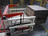 Устройство подачи поддонов МАФ 1255