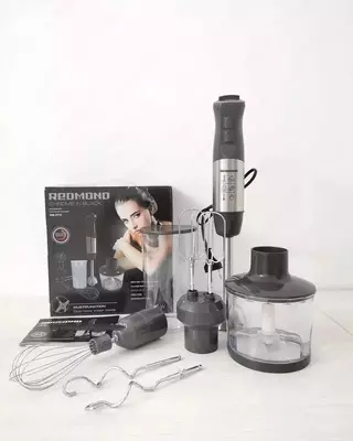 Погружной блендер REDMOND RHB-2918