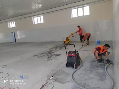 Услуга мозаичных шлифовальных машин для шлифовки бетона. - от 23 926.5 сум