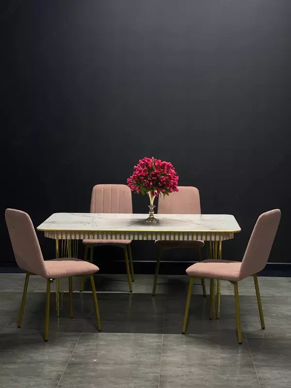 Кухонный стол и стулья №6