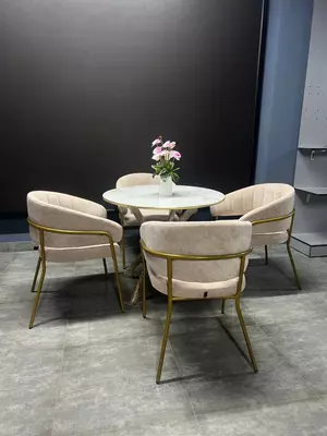 Кухонный стол и стулья №11