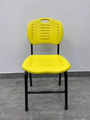 Стул с металлическим каркасом и пластиковым сиденьем (желтый)