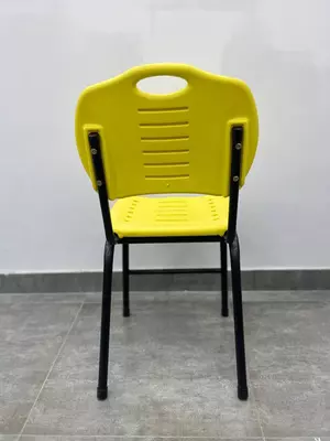Стул с металлическим каркасом и пластиковым сиденьем (желтый) - 239 447 сум / шт