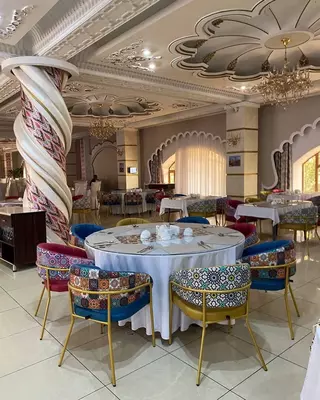 Стулья с мягким сидением и спинкой в национальном стиле