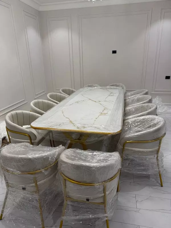 Комплект мебели для столовой и кухни (стол