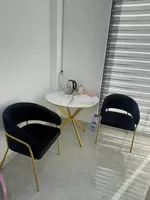 Комплект мебели для кафе и офисов (стол  2 стула) Unique Mebel Модель № 017 (Черный/золотистый)