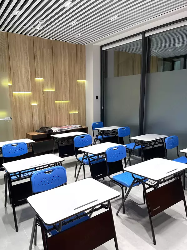 Комплект: парта и 1 стул (для одного ученика)