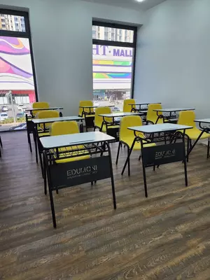   Комплект: парта и 1 стул (для одного ученика)