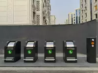  Yer osti chiqindi tizimlari ko‘tariluvchi platforma bilan. Chakana savdo