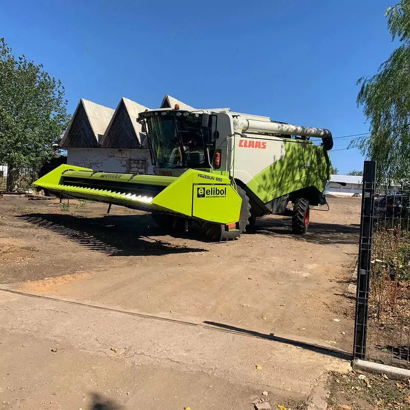 Жатка для уборки подсолнечника Elibol Freesun 550 на комбайн - Жатки