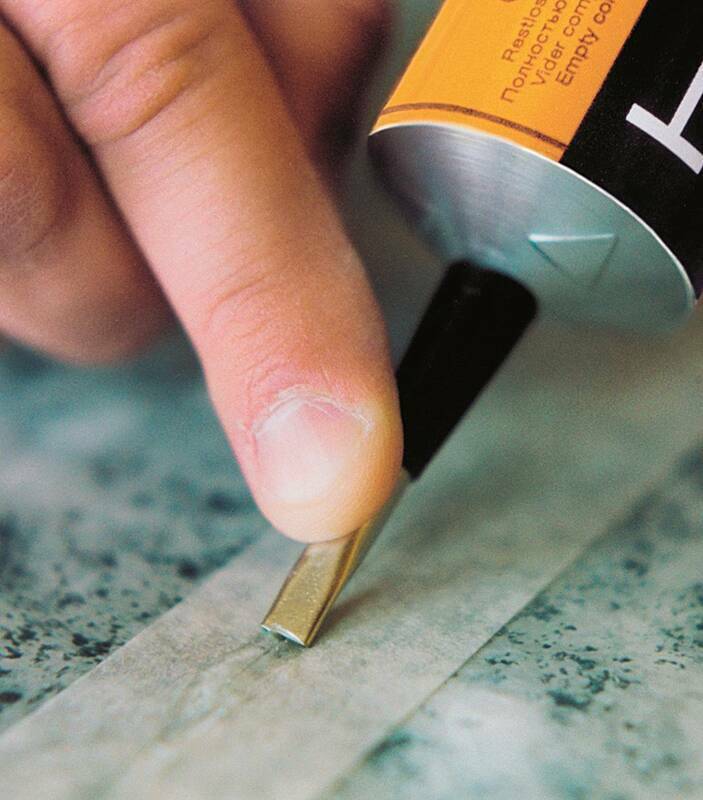 КАК СКЛЕИТЬ ЛИНОЛЕУМ