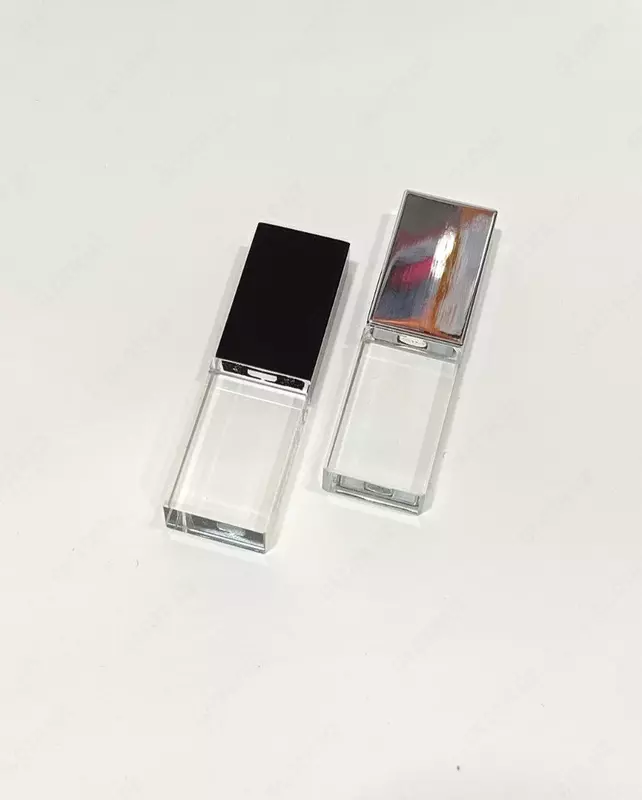 USB флеш-накопитель с логотипом. Флешка с лого! Только в розницу