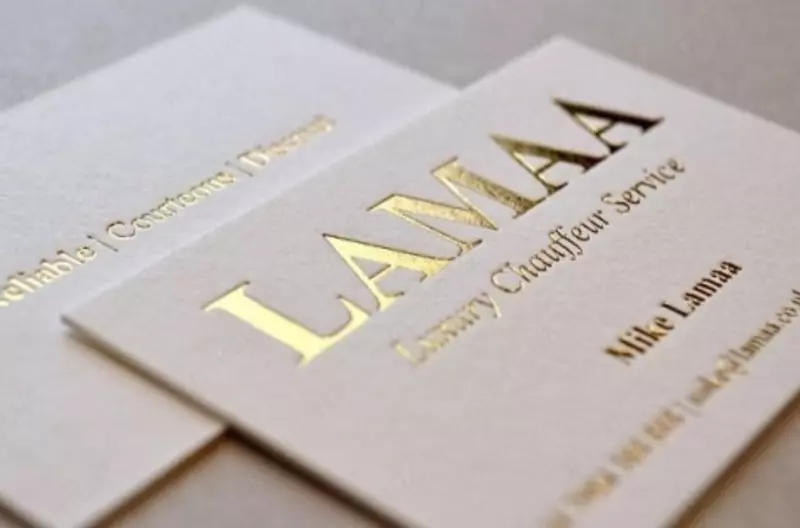 Визитки любой сложности с вашим логотипом – представьте ваш бизнес стильно и профессионально!