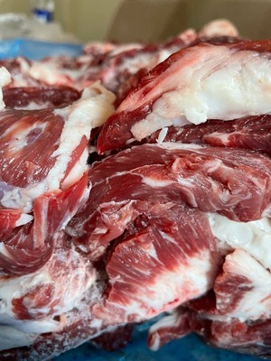 КАЗ БИФ -Говяжий тримминг 80/20 - 75 000 сум / кг.