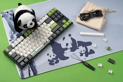 O'yin klaviaturasi Varmilo MA108M Panda, EC Sakura V2