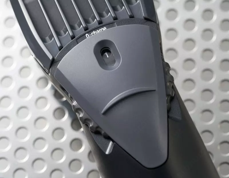 Триммер для стрижки бороды и усов Panasonic ER-GB36-K520, черный