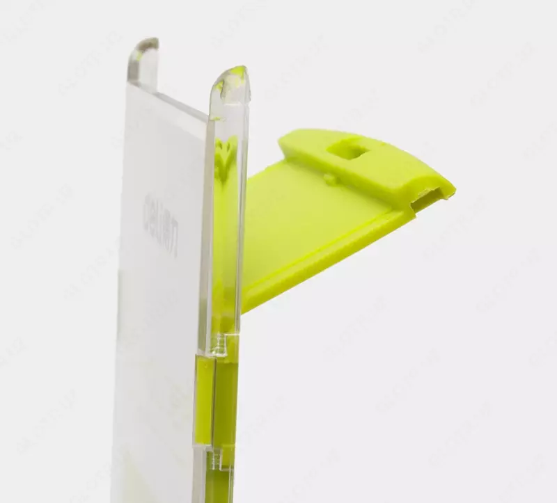 Бейджик вертикальный "Deli" с лентой 85 х 54 мм (Арт. - 8306)