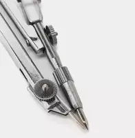 16 500 сум Готовальня с циркулем и запасными грифелями "Deli" пенал (Арт.-8601)