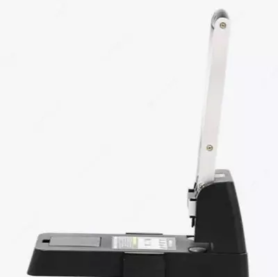 Канцелярский дырокол "Deli" с двумя отверстиями, 150 листов (Арт. - 0150)